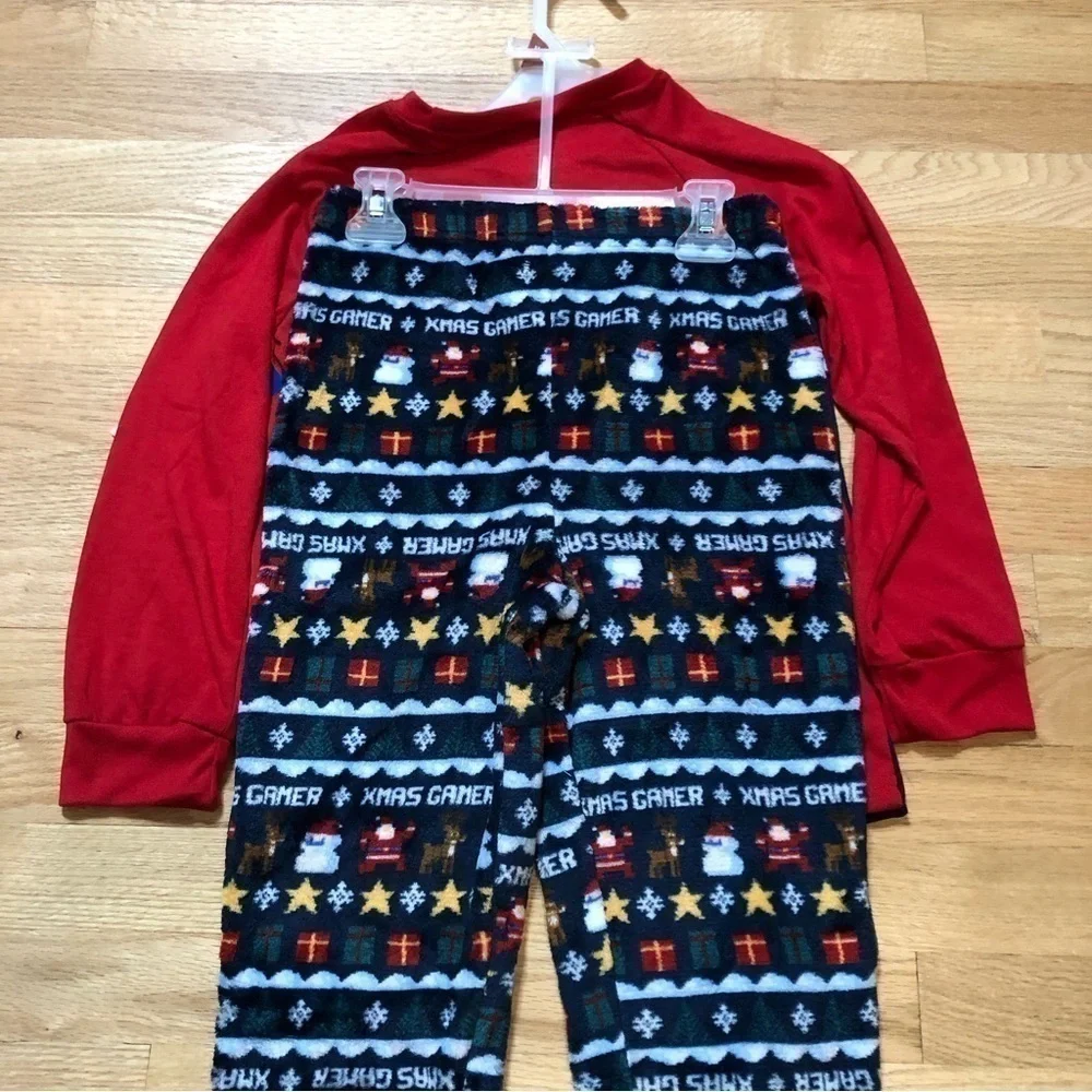 Gamer Christmas Pajamas NEW Sz 8 Blue Red Santa Claus Reindeer Video Games